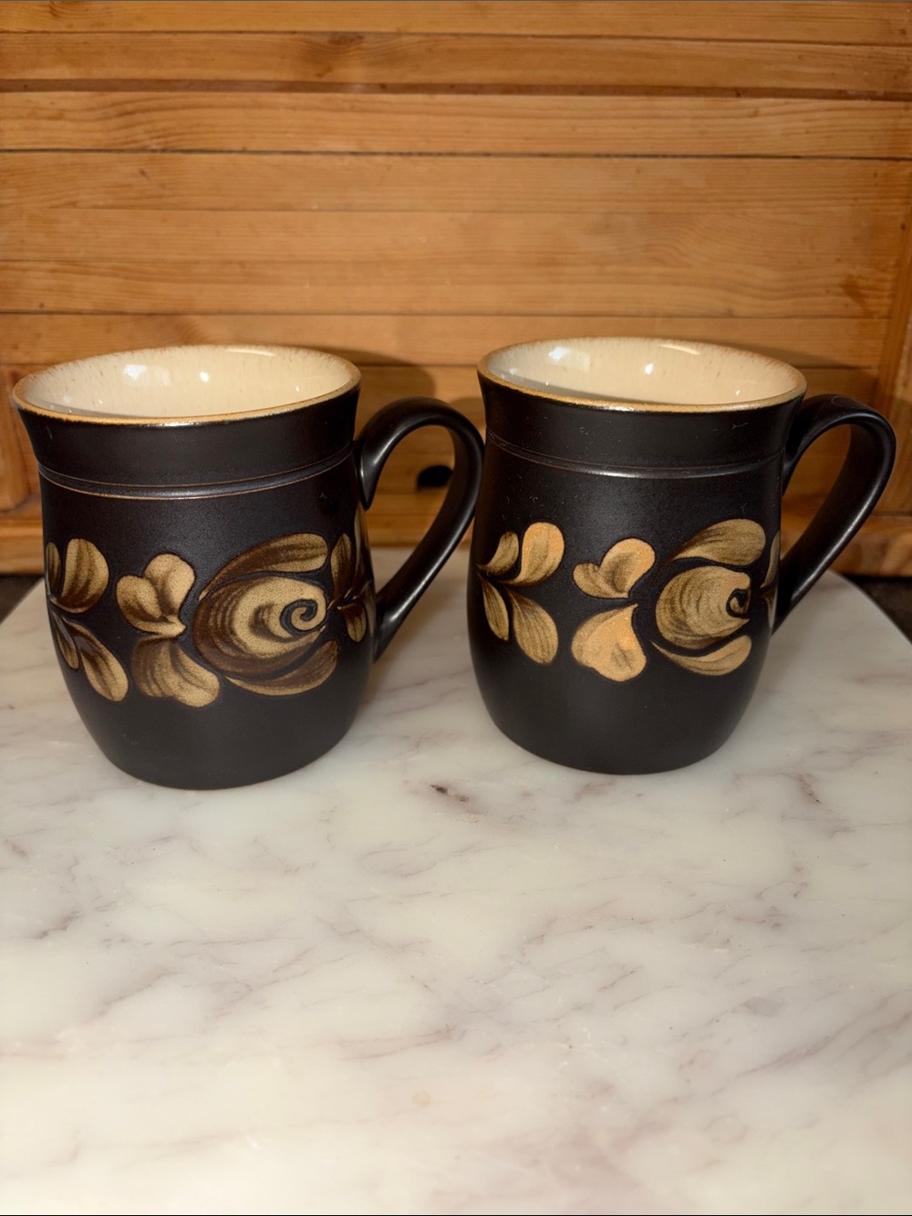 Denby Bakewell Black Ceramic Mug with Gold Floral Motif - Set of 2 - Picture 1 of 7